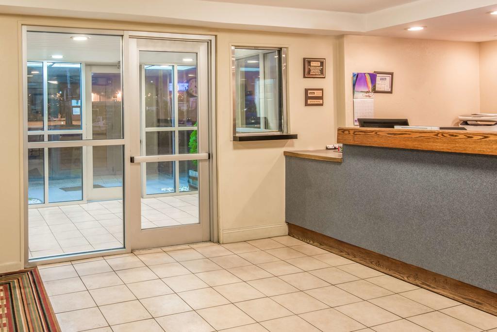 Portland Travelodge Exterior foto